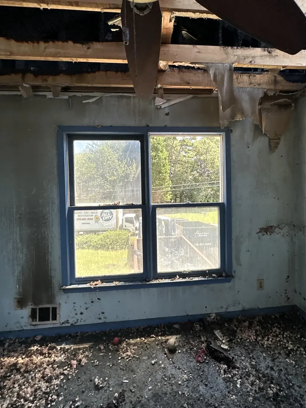 Fire damage cleanup in Dacula, GA (6)