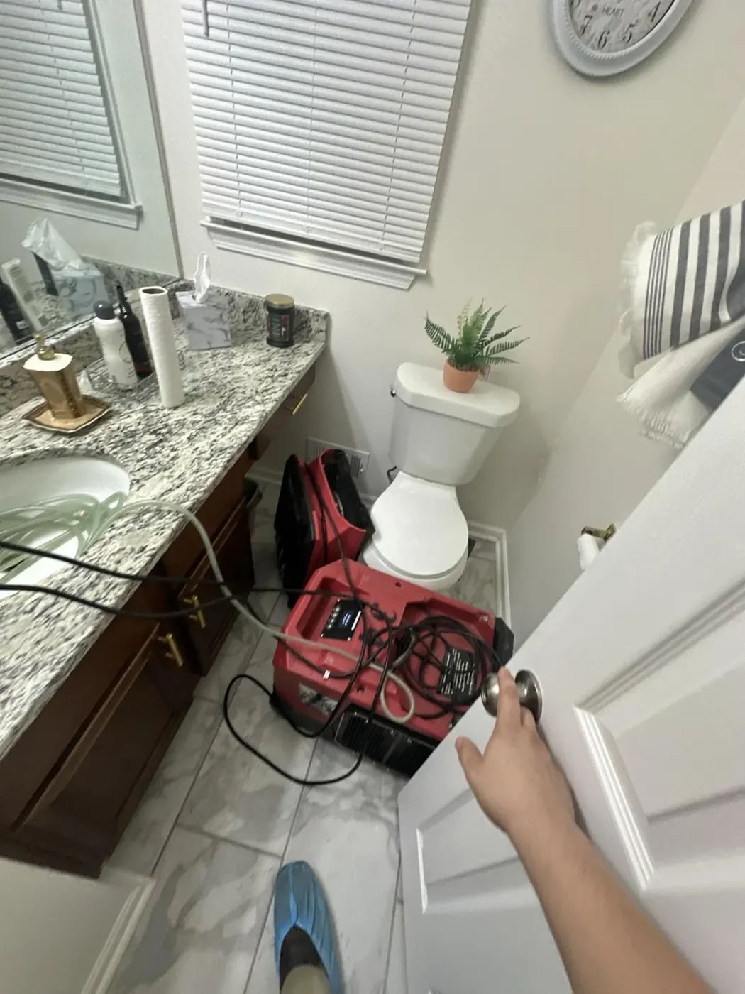 Water damage drying and antimicrobial fogging in Conyers, GA (2)