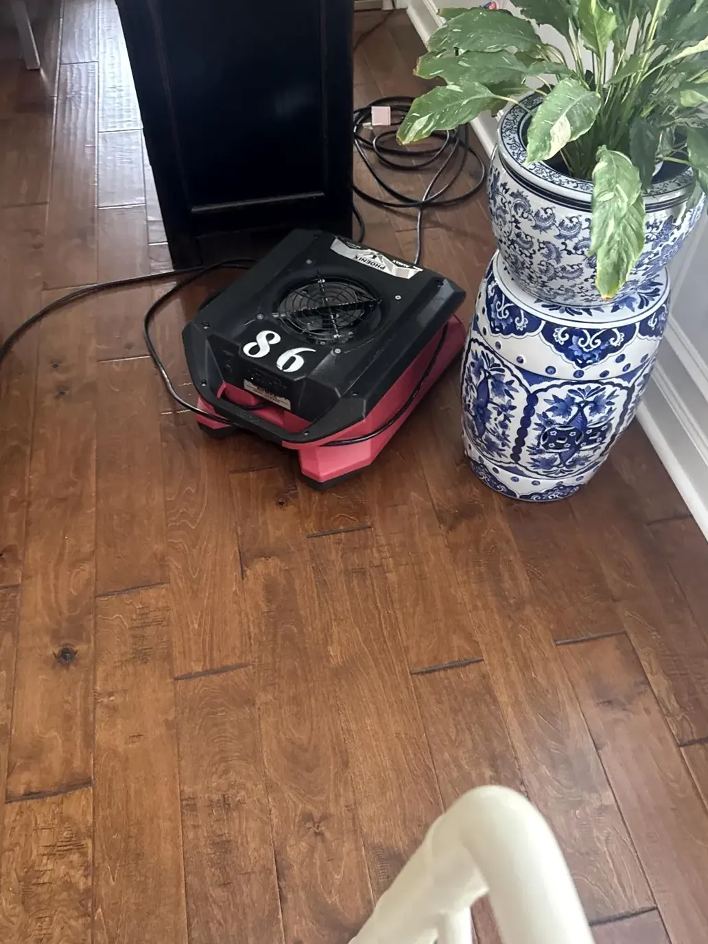 Water damage drying in Suwanee, GA (1)