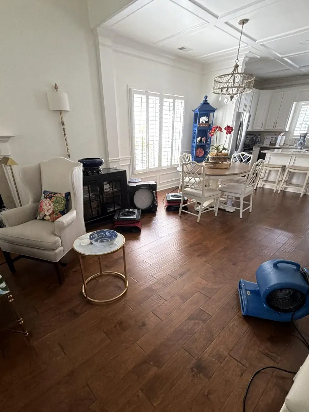 Water damage drying in Suwanee, GA (7)